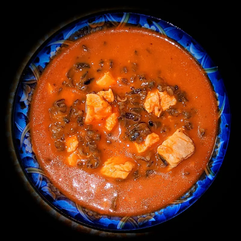 Суп рисовый с томатом и курицей