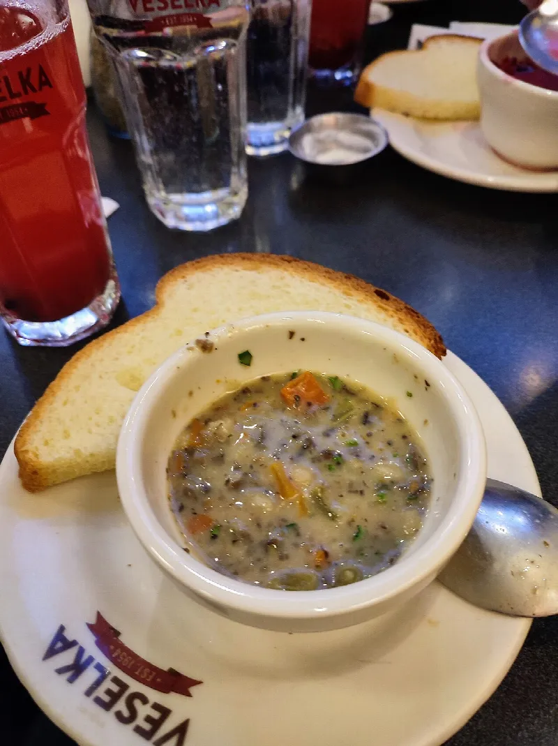 Суп с перловкой и грибами